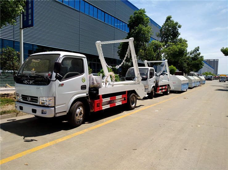 東風小多利卡4立方擺臂式垃圾車